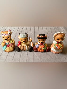HOMCO #1413 Ceramic BEAR Figurines Pilgrim & Indian Thanksgiving, Set Of 4
